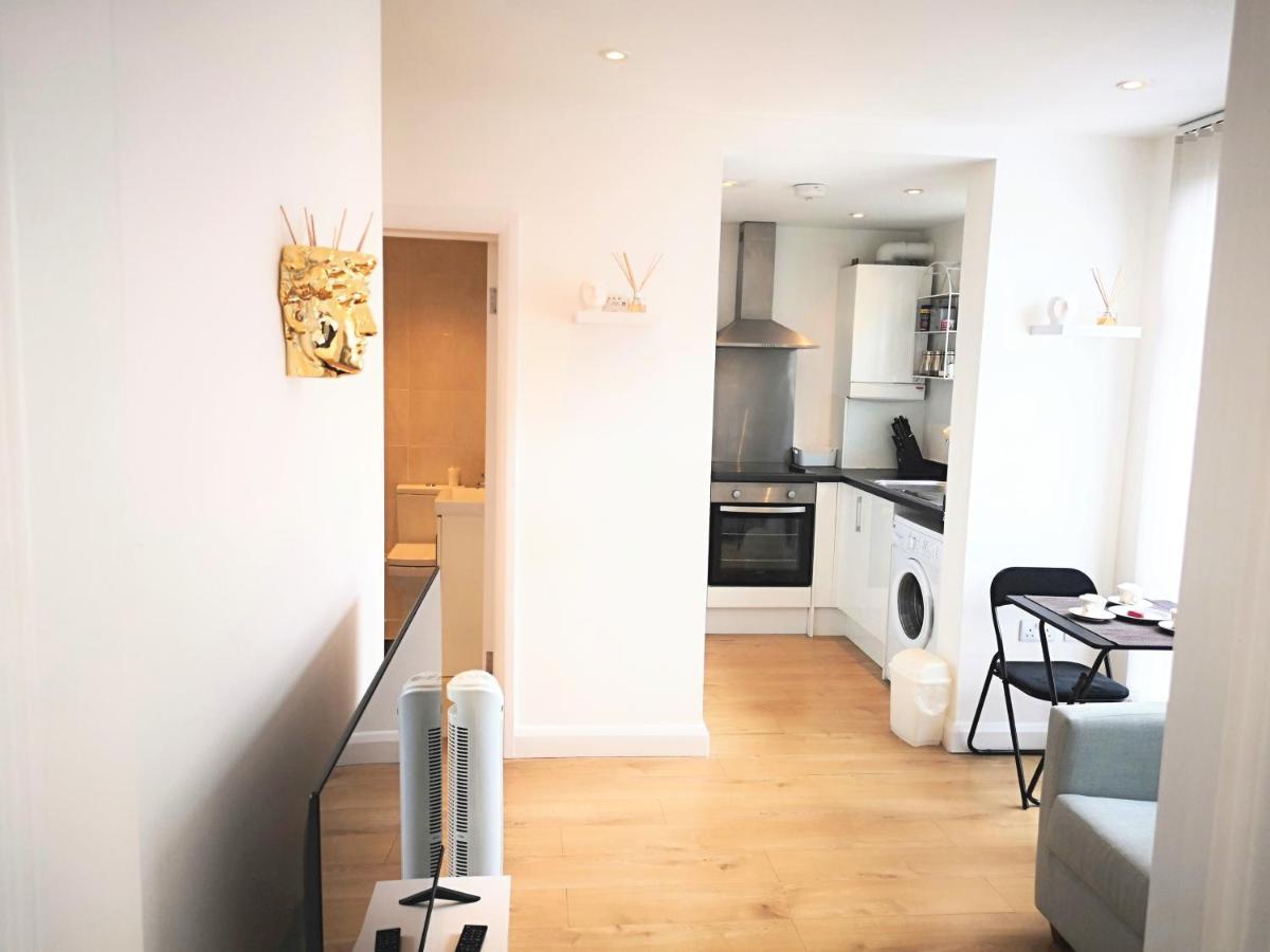Clifton Court Hemel Apartment Хемел Хемпстед Екстериор снимка