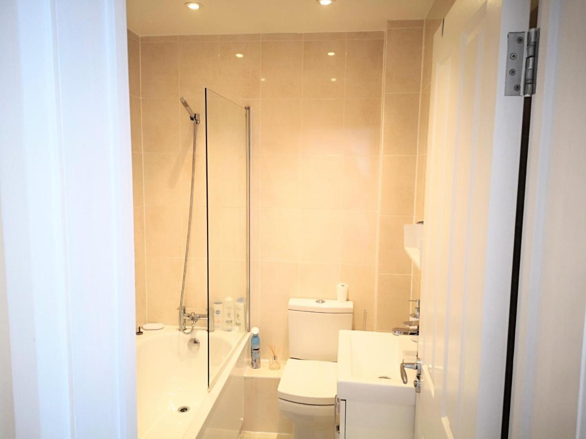 Clifton Court Hemel Apartment Хемел Хемпстед Екстериор снимка